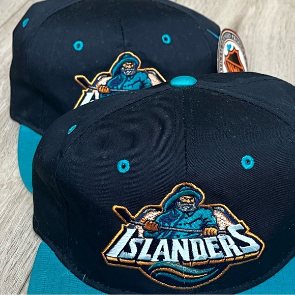 90’s STARTER NY Islanders Fisherman Logo Snapback Cap